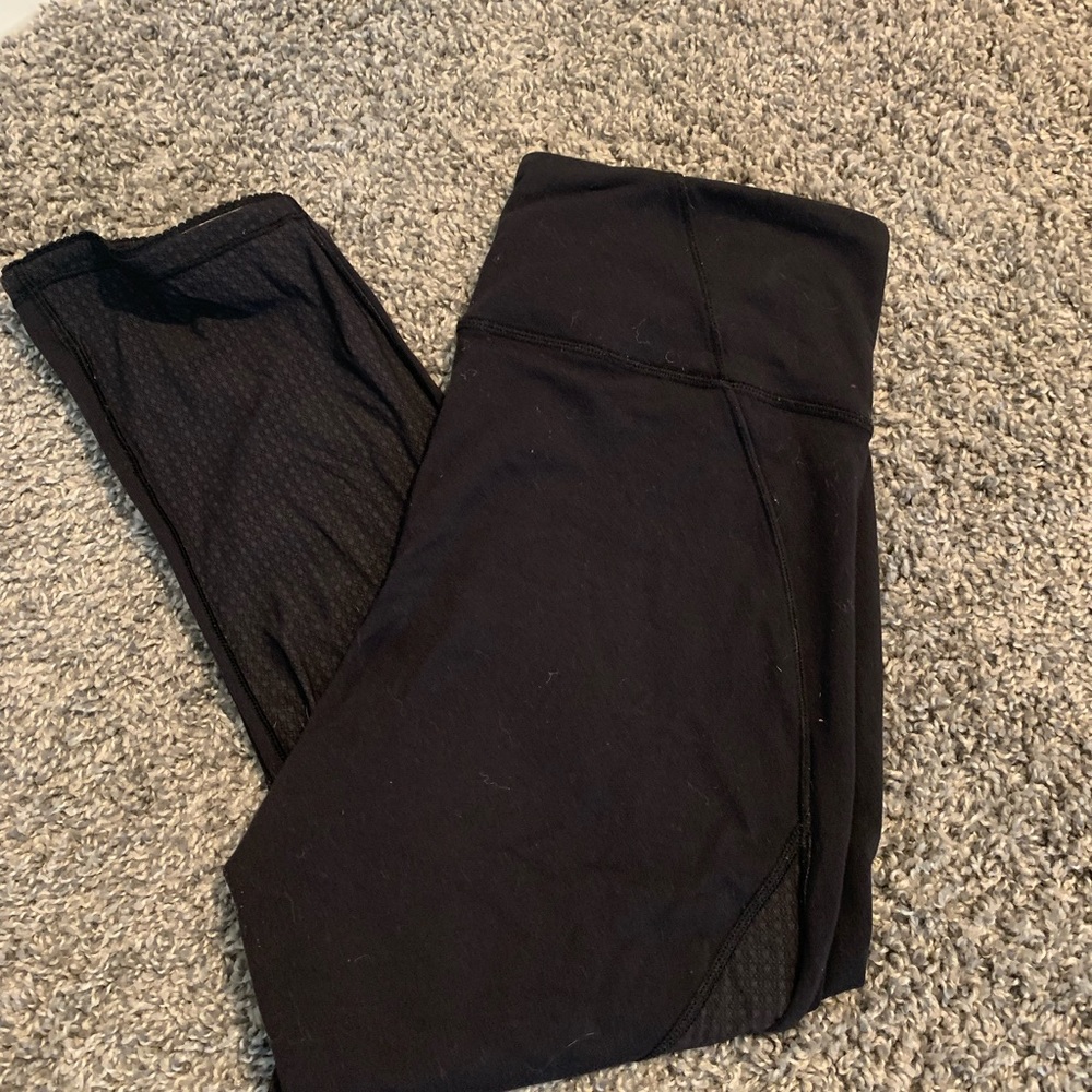 lulu lemon cropped leggings with mesh